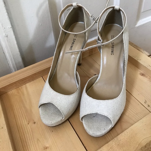 Spring heels - Picture 3 of 4